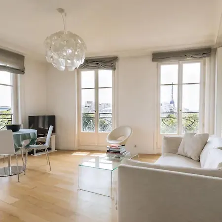Central&spacious 2bd For 4 In Champs Elysees * Parigi