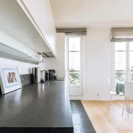 Central&spacious 2bd For 4 In Champs Elysees * Parigi